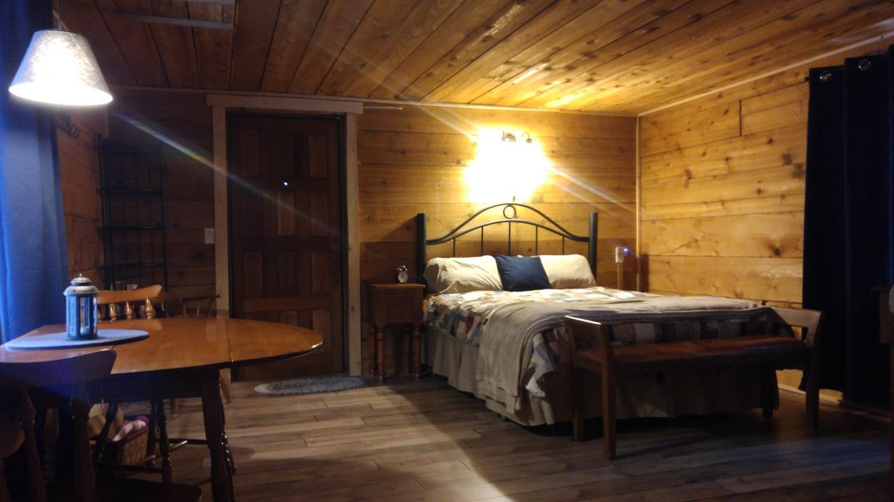 Wolfwood Guest Ranch Villa Clearwater Eksteriør bilde